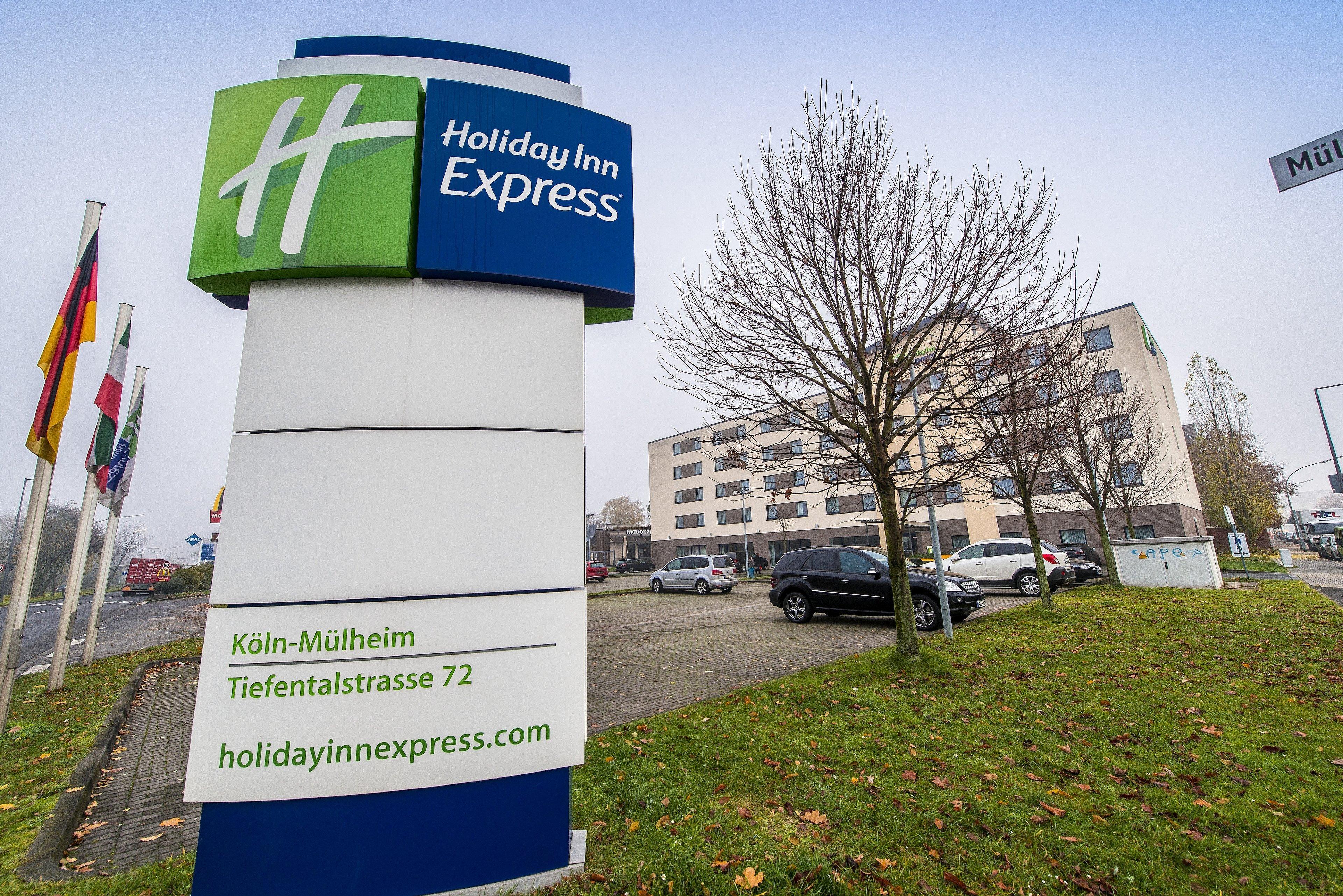 Holiday Inn Express Cologne Muelheim, An Ihg Hotel Exterior photo