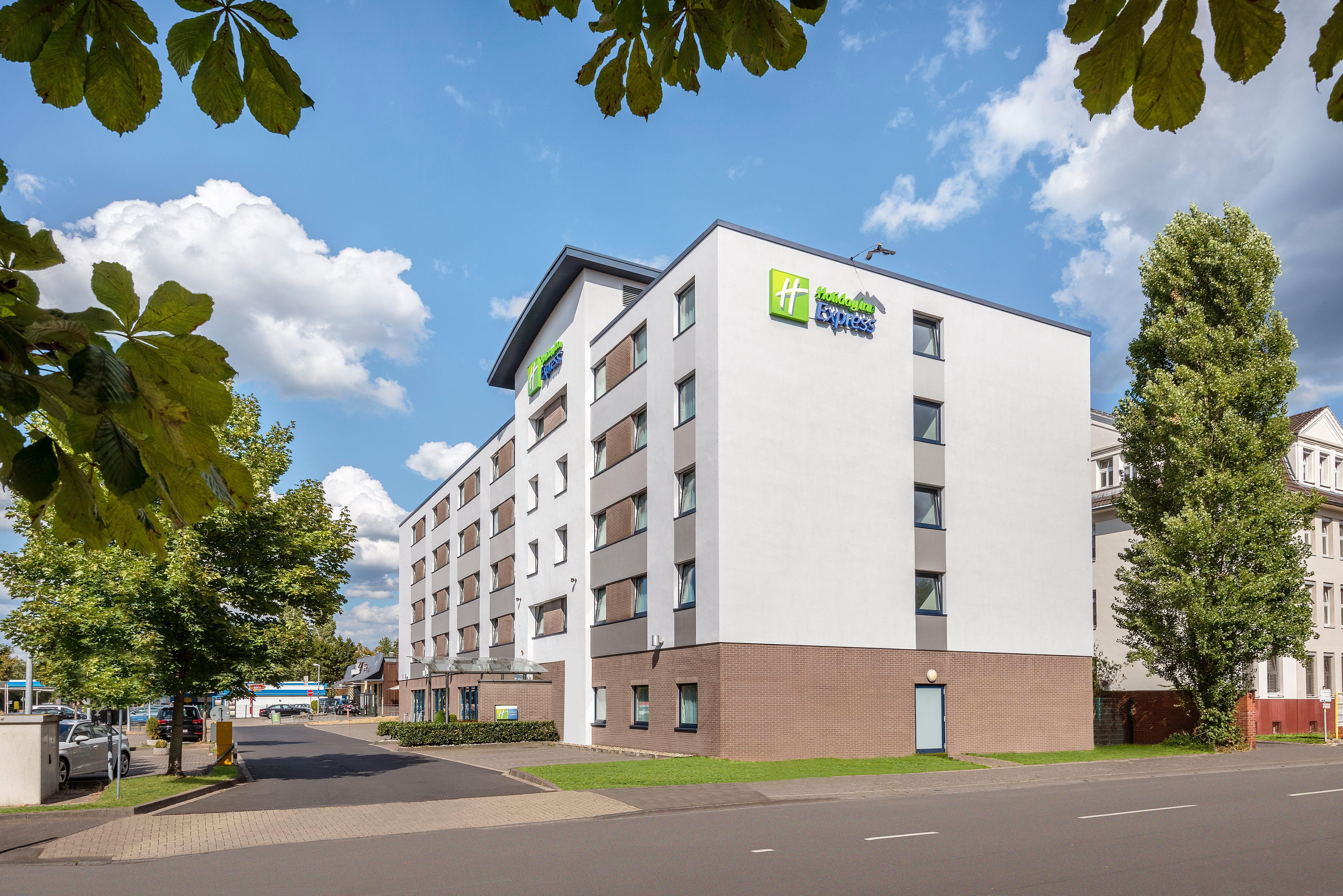 Holiday Inn Express Cologne Muelheim, An Ihg Hotel Exterior photo