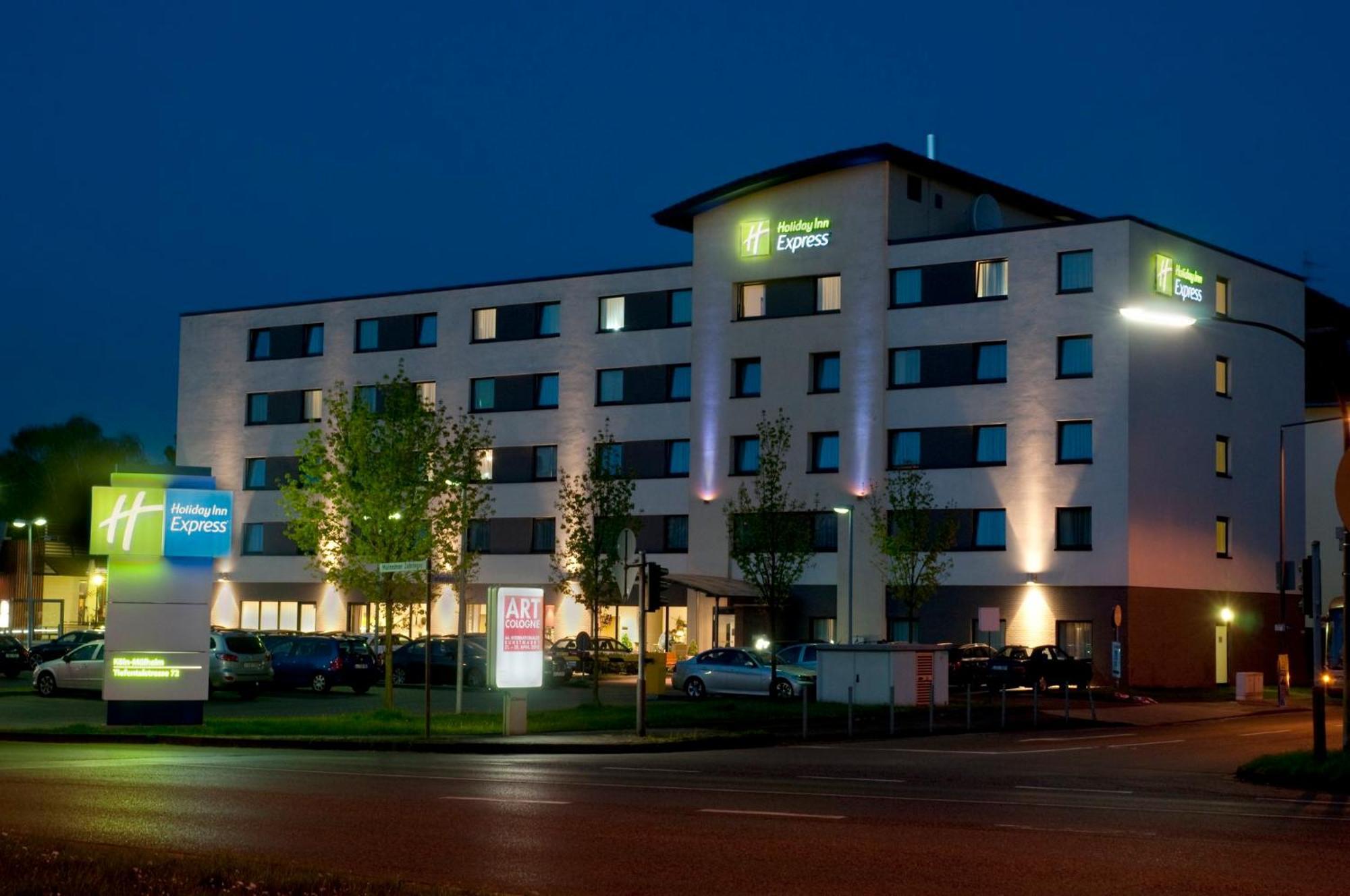 Holiday Inn Express Cologne Muelheim, An Ihg Hotel Exterior photo