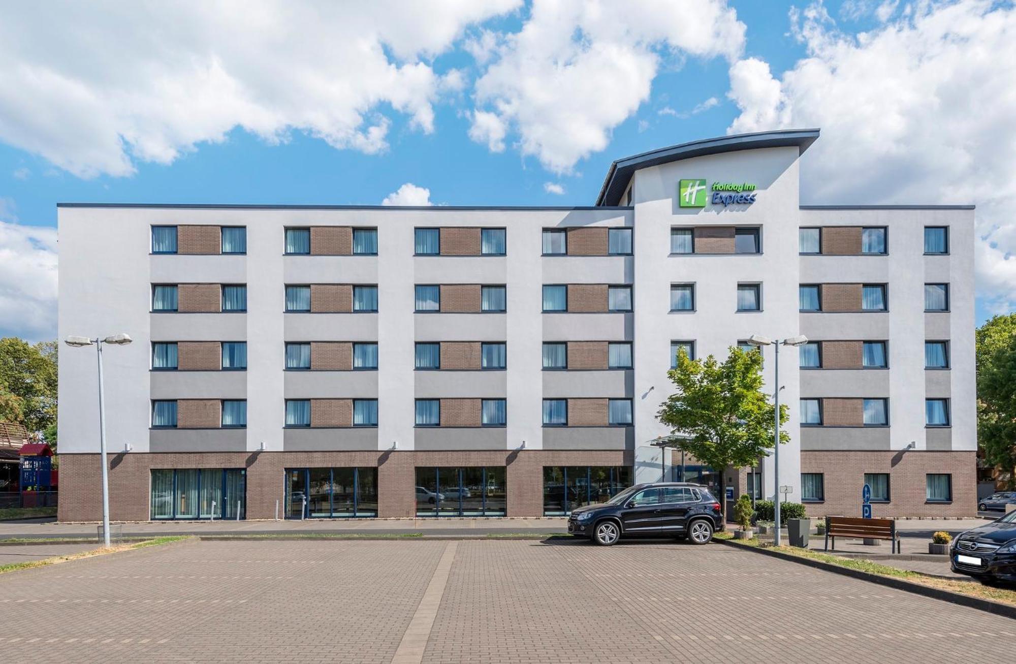 Holiday Inn Express Cologne Muelheim, An Ihg Hotel Exterior photo